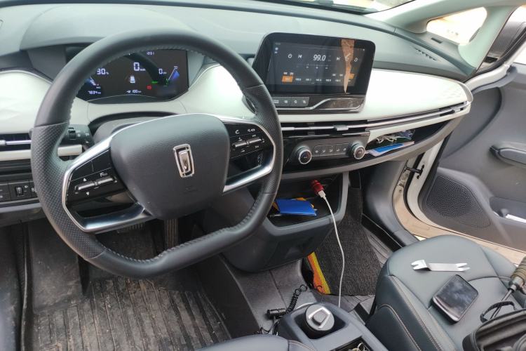 Used Bestune NAT 2023 PRO Enjoy Travel Battery-Swap Version 401km Center Console