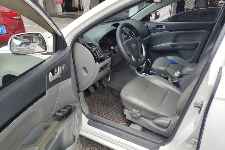 Used Geely Auto Emgrand 2018 1.5L Manual Luxury Model Driver Seat