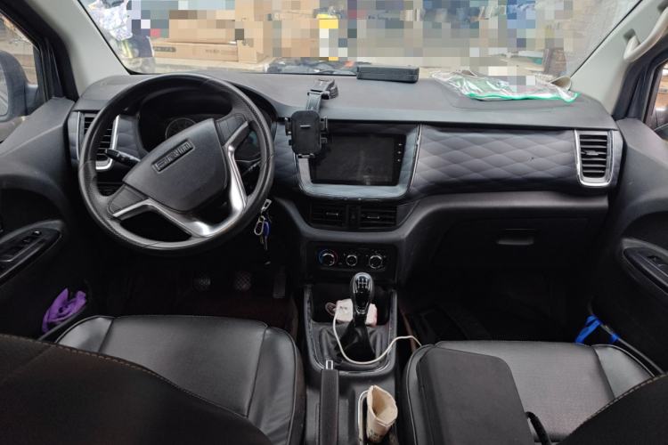 Used Jinbei Gold Hiace 2021 1.5L Passenger Van Travel Lion 6-Seater