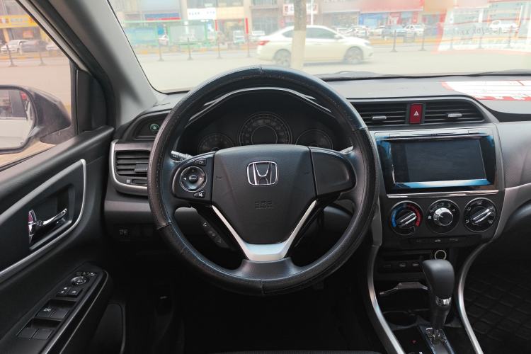 Used Honda Crider 2016 1.8L CVT Luxury Edition
