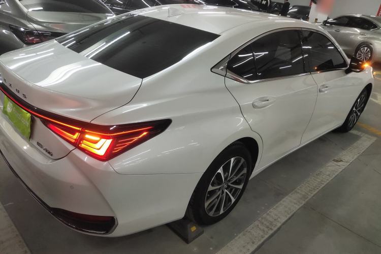 Used Lexus ES 2025 200 Premium Edition