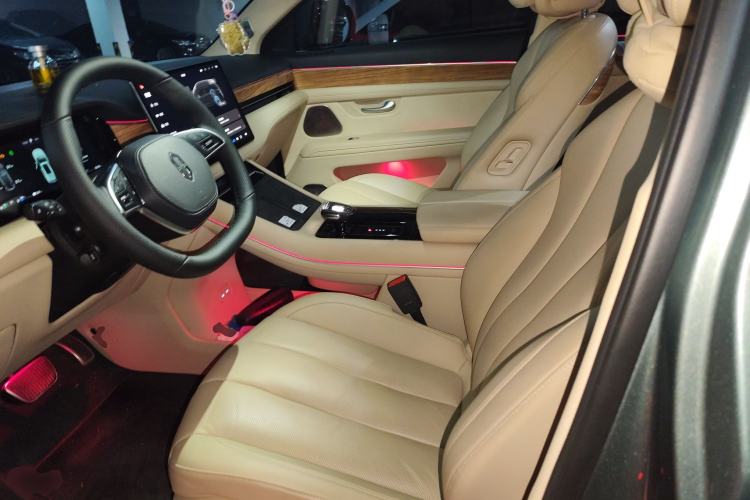 Used Hima AITO M7 2022 1.5T Four-Wheel Drive Luxury Edition
