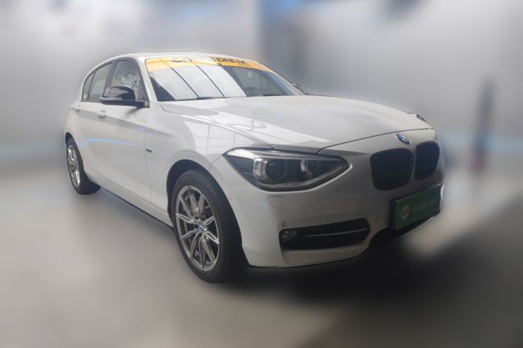 Used BMW 1 Series 2013 Revised 118i Sport Edition Front Right 45 Deg
