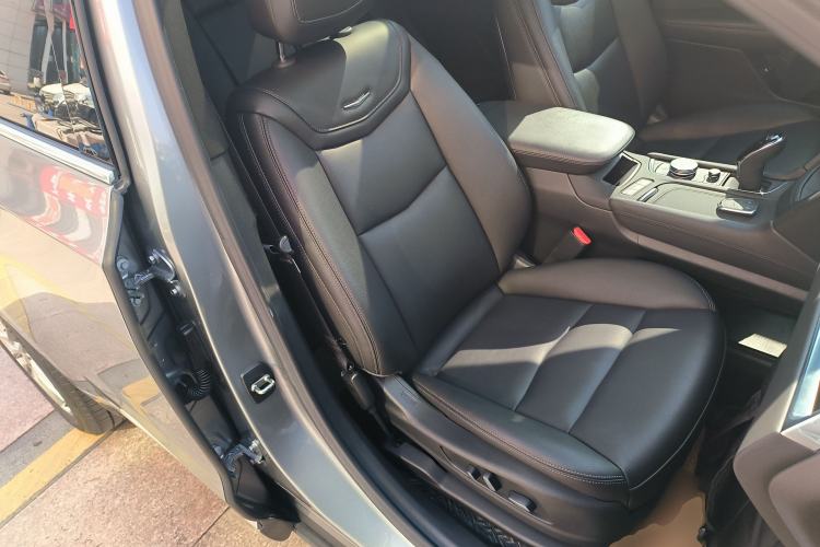 Used Cadillac XT6 2022 2.0T 7-Seater Two-Wheel Drive Luxury Version