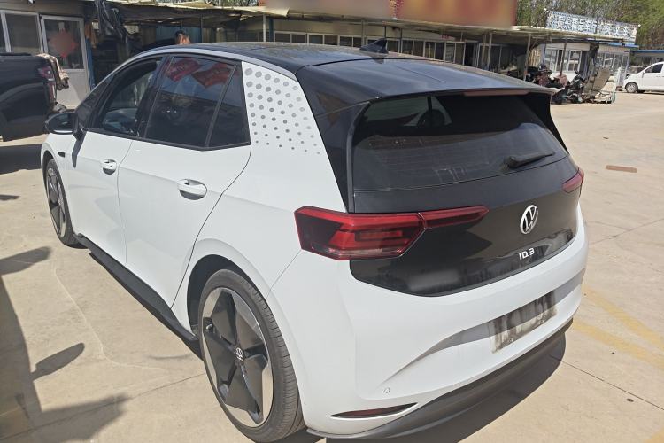 Used Volkswagen ID.3 2022 Pro Smart Edition Rear Left 45 Deg