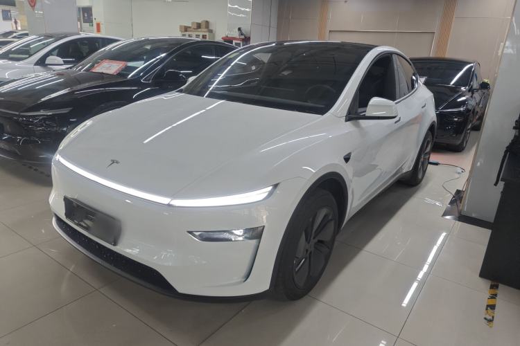 Used Tesla Model Y 2026 Rear-Drive Model