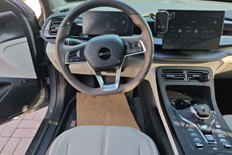 Used BYD Qin PLUS 2024 HONOR Edition DM-i 55KM Leading Model