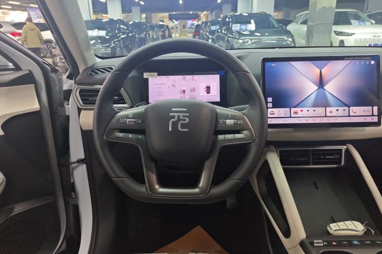 Used BYD Yuan UP 2025 Intelligent Driving Version 401 KM Dynamic Edition
