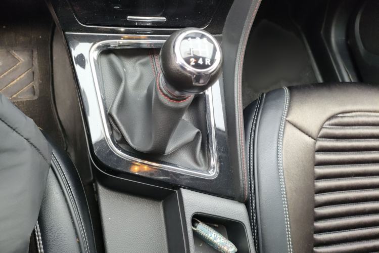 Used Venucia T70 2018 1.4T Manual Enjoyment Edition
