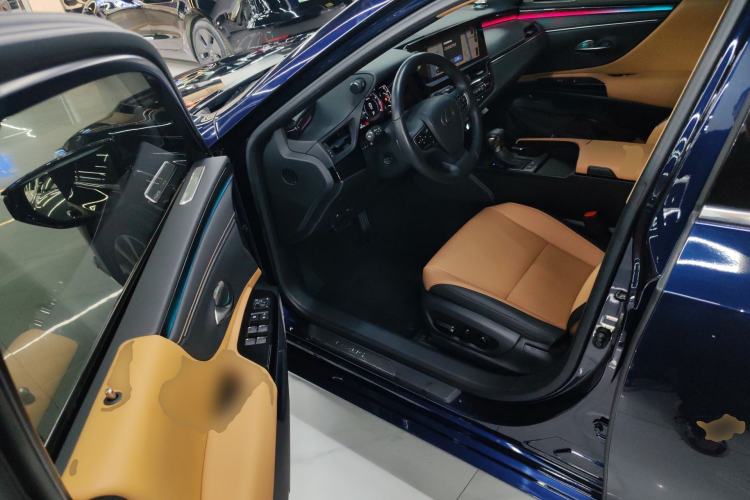 Used Lexus ES 2022 200 Excellence Edition