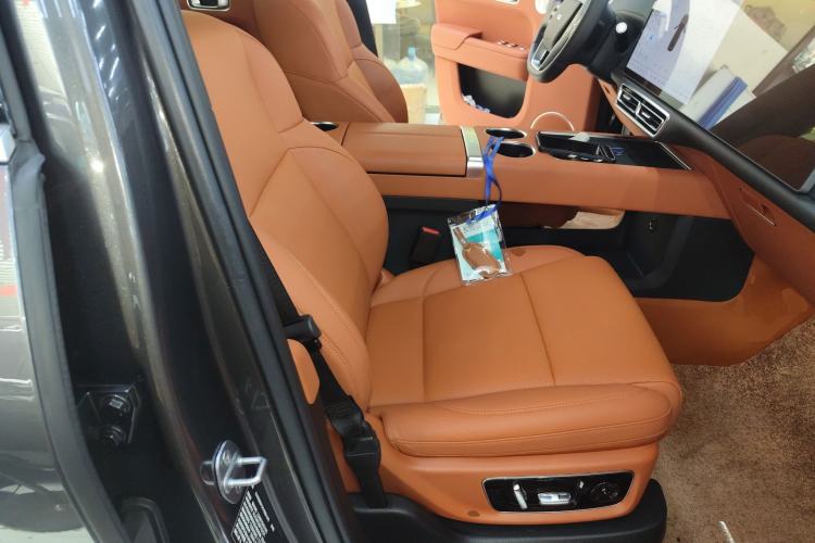 Used Li Auto L8 2023 Pro Model Right Front Seat