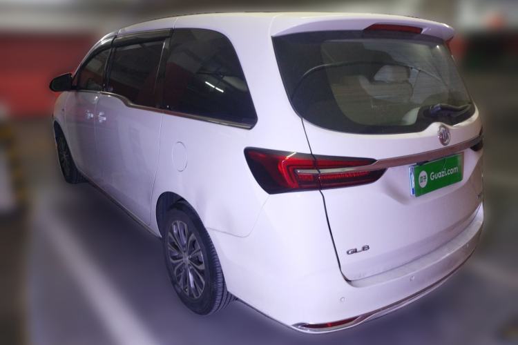 Used Buick GL8 2023 Land Executive Class Comfort Model