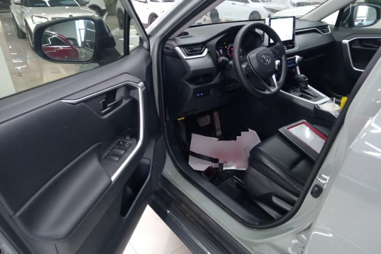 Used Toyota RAV4 2020 2.0L CVT Two-Wheel Drive Urban Edition
