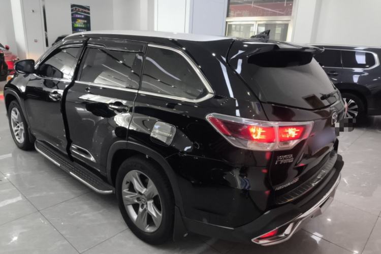 Used Toyota Highlander 2015 2.0T Two-Wheel Drive Luxury Edition 7 Seats Rear Left 45 Deg
