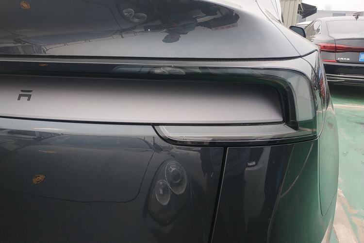 Used Tesla Model Y 2025 Rear-Wheel-Drive Version