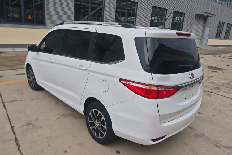 Used CHANGAN KAICHENG Oushang A600 2016 1.5L Manual Luxury 7-Seater Exterior 2