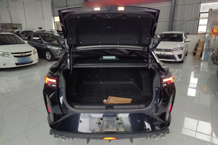 Used Dongfeng Aeolus Yixuan 2021 230T Automatic Zuiying Knight Edition Trunk