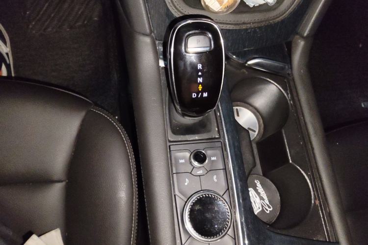 Used Cadillac XT5 2022 2.0T Two-Wheel Drive Luxury Version
