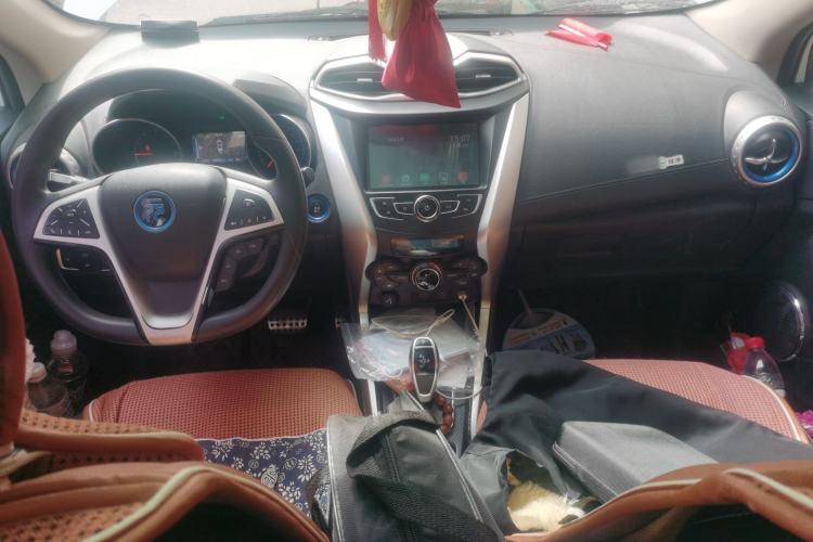 Used BYD Yuan New Energy 2018 EV360 Smart Connect Cool Edition Center Console