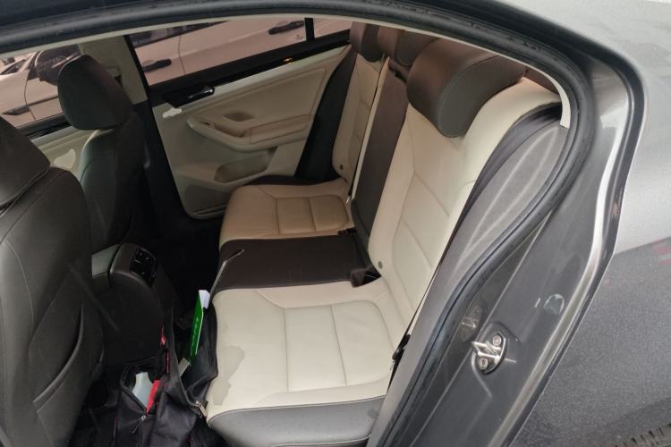 Used Volkswagen Sagitar 2015 230TSI Automatic Comfort Version Left Rear Seat