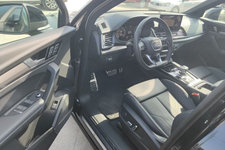 Used Audi Q5L 2025 quattro 45th Anniversary Edition 45 TFSI Luxury Dynamic Model
