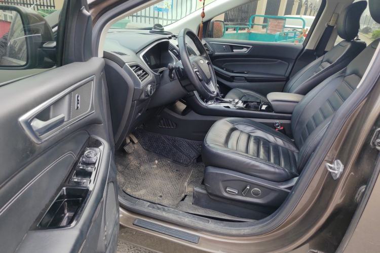 Used Ford Edge 2016 EcoBoost 245 Two-Wheel-Drive Titanium 7-Seater
