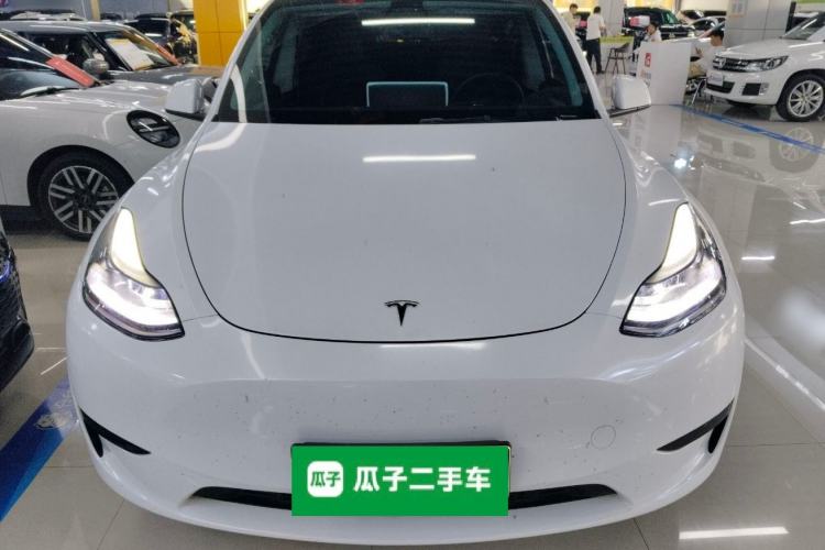 Used Tesla Model Y 2023 Rear-Wheel-Drive Version Front