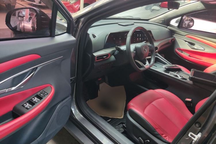 Used CHANGAN UNI-T 2020 1.5T Prestige Version
