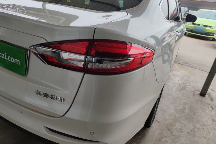Used Ford Mondeo New Energy 2018 2.0 PHEV Smart-Controlled Fashion Edition China VI Standard
