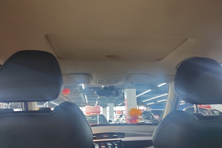 Used Geely Auto Emgrand X7 Sport 2021 Million Edition 1.8TD DCT Two-Wheel Drive Comfort Model Headliner