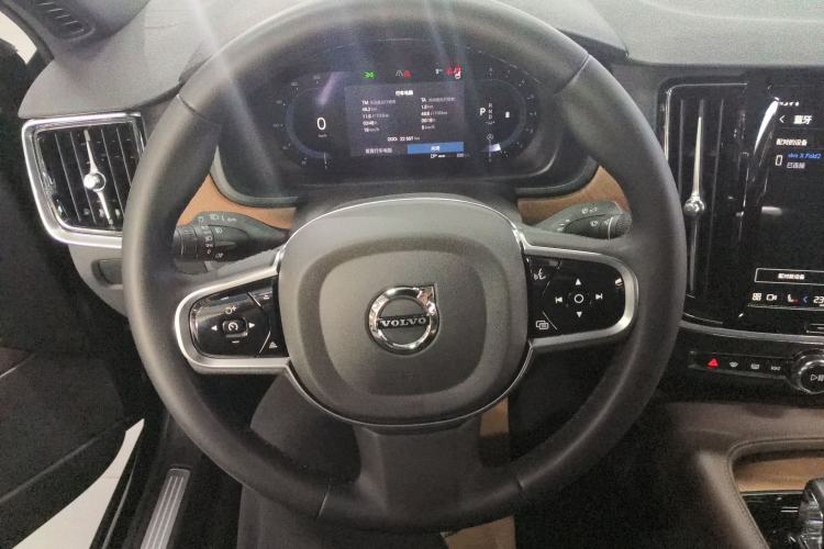 Used Volvo S90 2025 B5 Zhiyi Luxury Edition