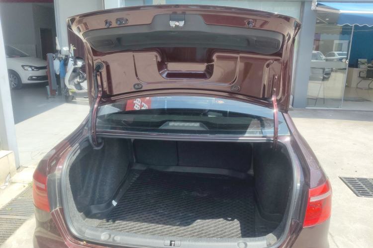 Used Volkswagen Lavida 2013 Revised Version 1.4 TSI Manual Comfort Edition
