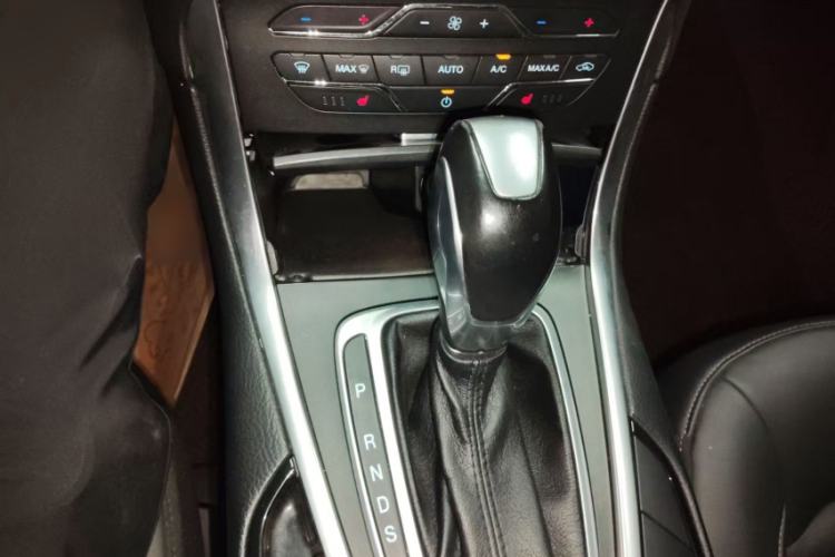 Used Ford Edge 2018 EcoBoost 245 Four-Wheel Drive Titanium 7-Seater