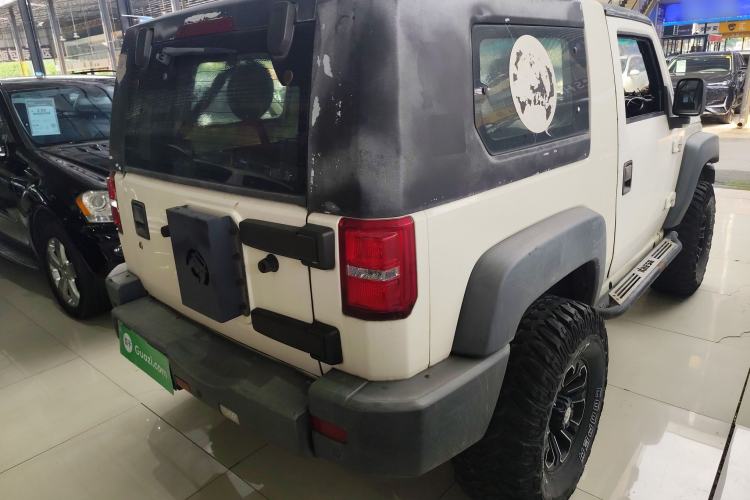 Used BAIC Off-Road BJ40 2014 2.4L Manual Cross-Country Edition

