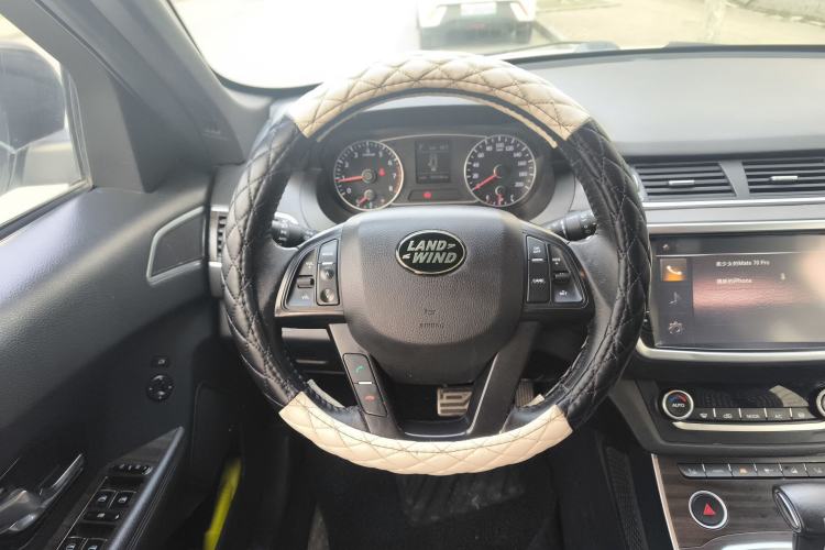 Used Land X7 2015 2.0T Panoramic Prestige Edition