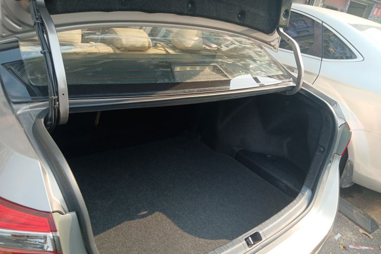 Used Toyota Corolla 2017 Revised Version 1.2T S-CVT GL-i Trunk