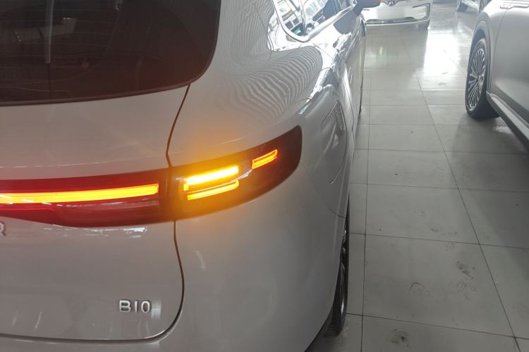 Used Leapmotor B10 2025 510 Joyful Edition Right Rear Taillight