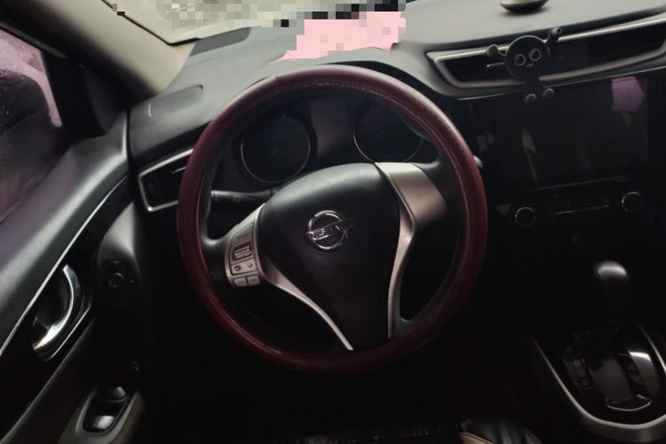 Used Nissan Qashqai 2016 2.0L CVT Elite Edition Steering Wheel