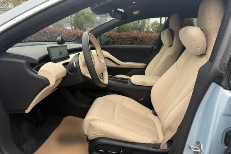 Used Nio ET5T 2023 75 kWh Touring Interior 2