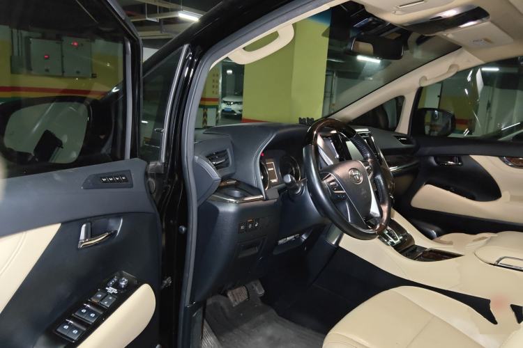 Used Toyota Alphard 2018 Revised Version 3.5L Luxury Edition Driver Seat