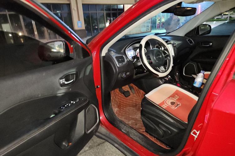 Used Jeep Compass 2017 200T Automatic Family Edition