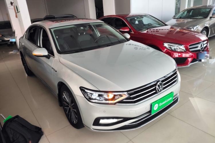 Used Volkswagen Magotan 2020 330TSI DSG Luxury Edition
