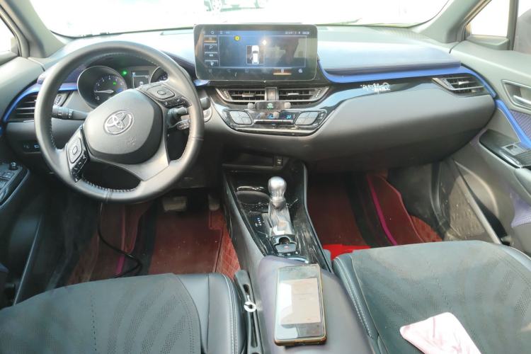 Used Toyota C-HR 2018 2.0L Leading with Sunroof China VI Standard