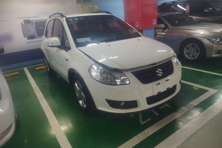 Used Suzuki SX4 2016 1.6L Automatic Classic Edition Front Right 45 Deg