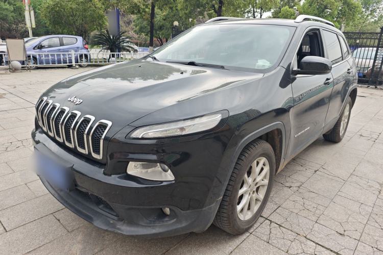 Used Jeep Cherokee 2016 2.0L Superior Edition