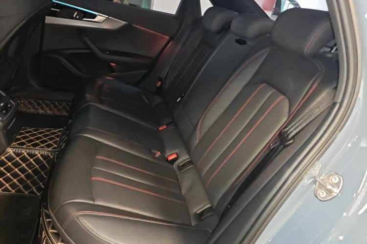 Used Audi A4L 2022 40 TFSI quattro RS Performance Package
