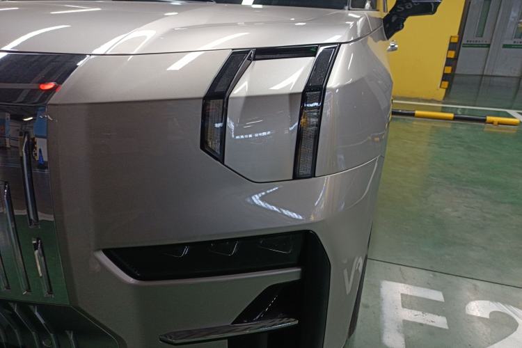 Used Zeekr 009 2022 WE Edition
