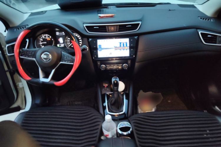 Used Nissan Qashqai 2021 2.0L CVT Luxury Edition Center Console