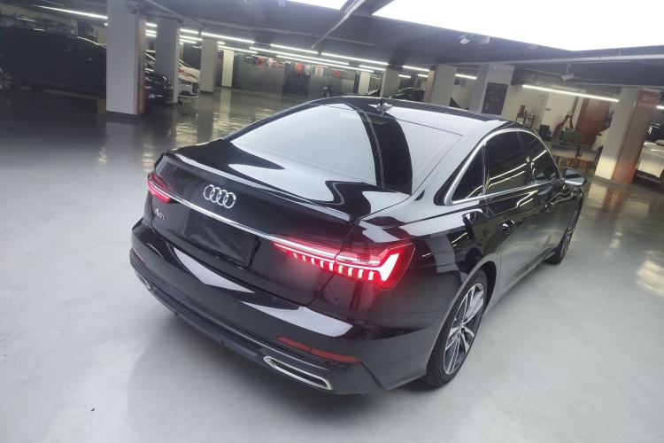 Used Audi A6L 2019 40 TFSI Luxury Dynamic Model Rear Right 45 Deg
