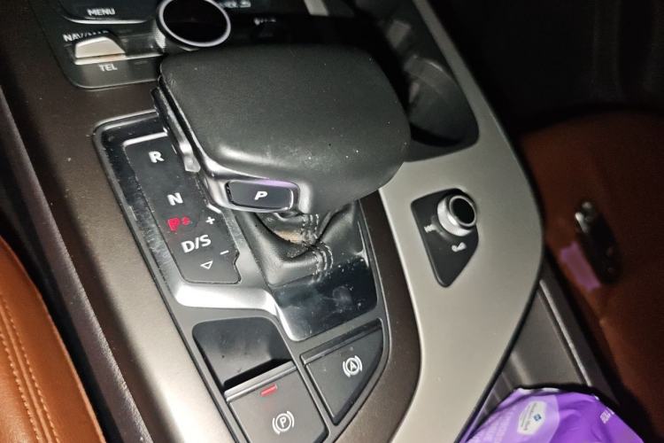 Used Audi Q7 2016 40 TFSI Comfort Model